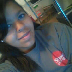 Meet your Posher, Dena