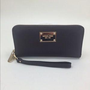 Michael Kors Brown Saffiano Jet Set Zip Wallet