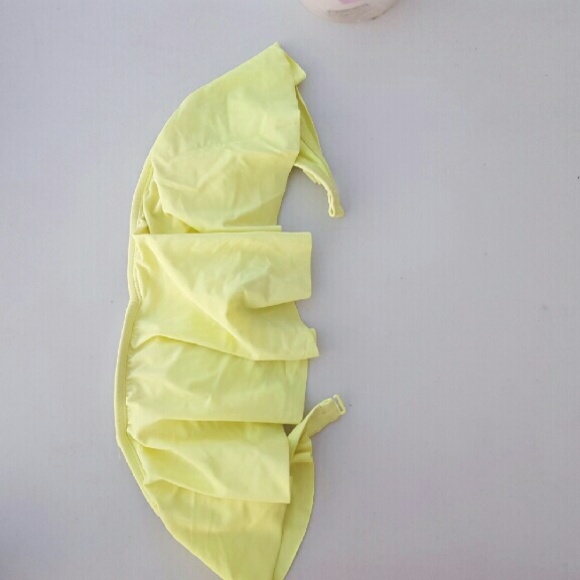 Yellow flounce bandeau bikini
