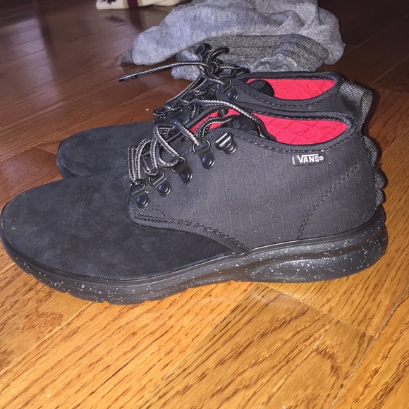 Vans - Picture 3 of 3