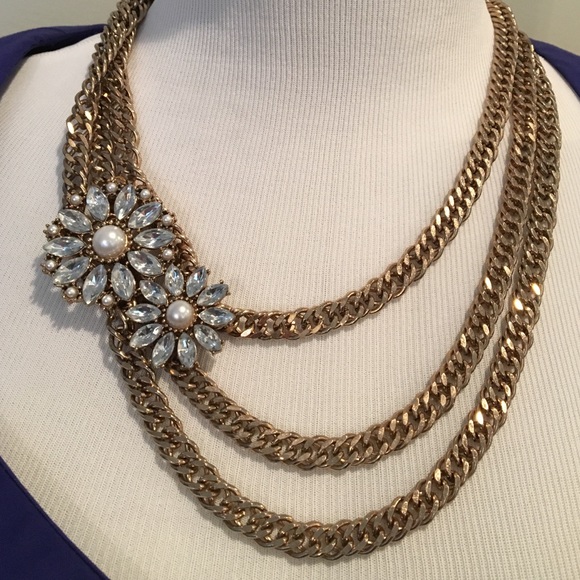 Multi layer statement necklace - Picture 1 of 1