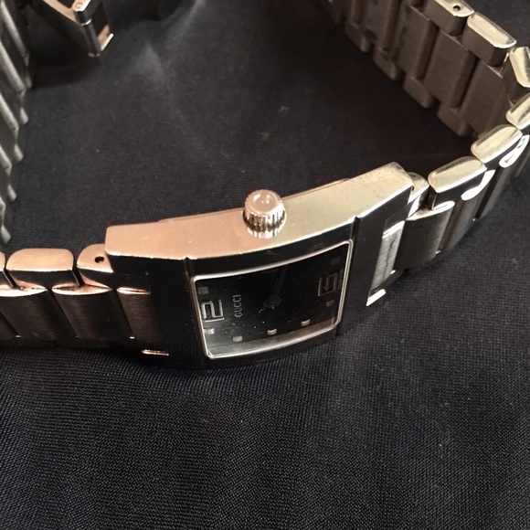 Gucci Authentic 7700m watch Unisex - Picture 2 of 4