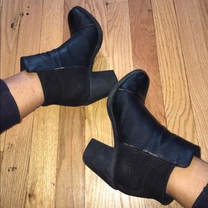 Ankle boots