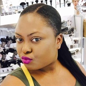 Meet your Posher, Martine