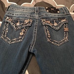 Miss Me denim capris