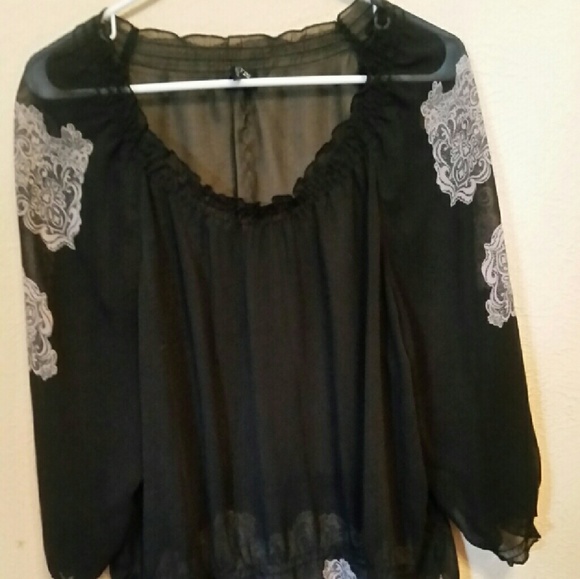 Very light flattering blouse.