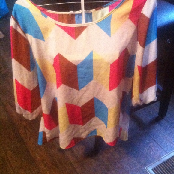 Colorful top