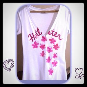 Cute Hollister Flowered Tee