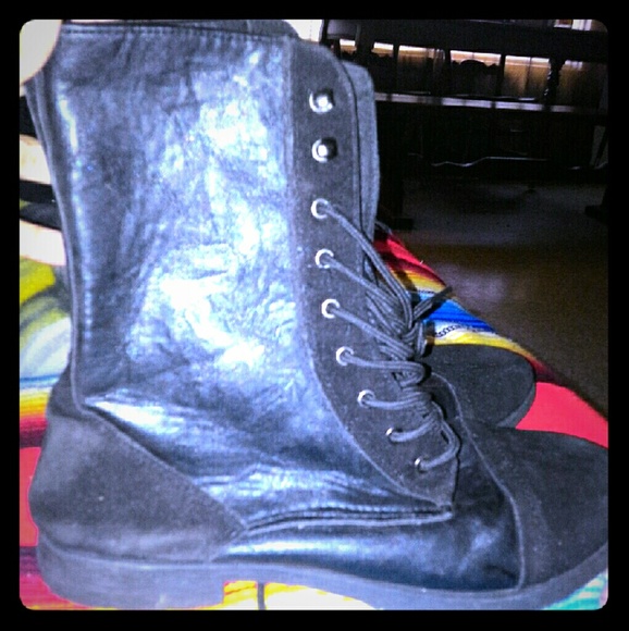 Black Rue 21 Boots