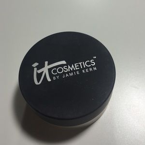 It Cosmetics Bye Bye Pores