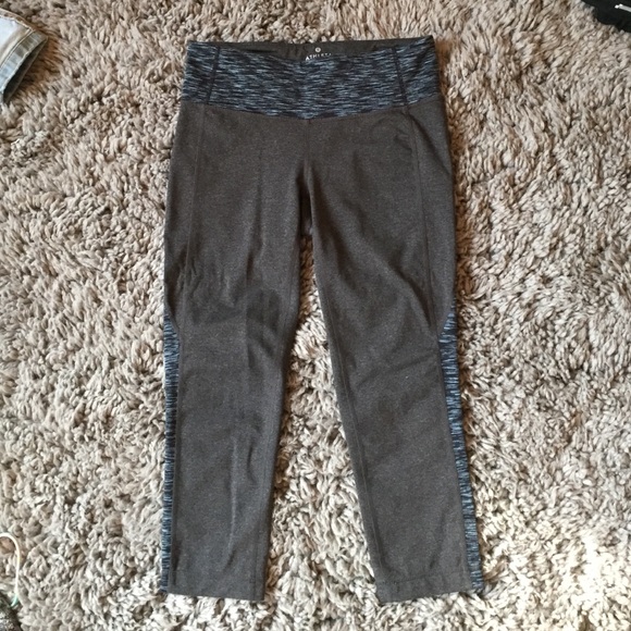 Athleta crop leggings size S
