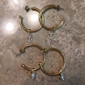 One pair of Juicy Couture Earrings 💖⚓️