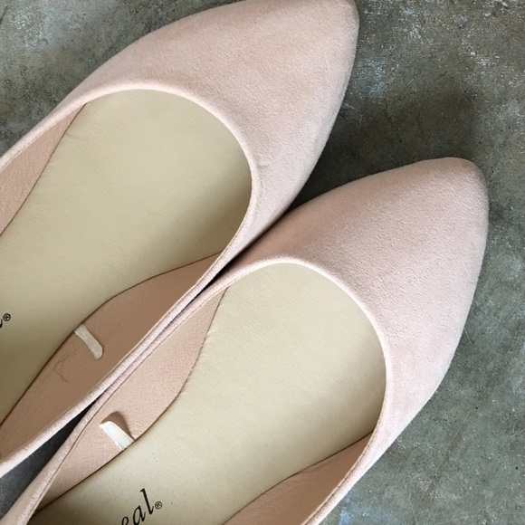 Peach Flats