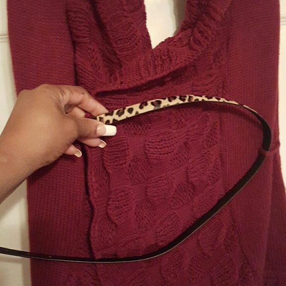 Sweater-SOLD - Picture 3 of 3