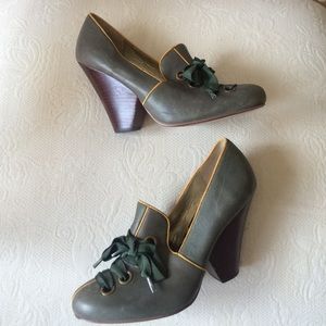 Seychelles green leather heels