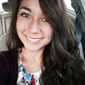 Meet your Posher, Marissa