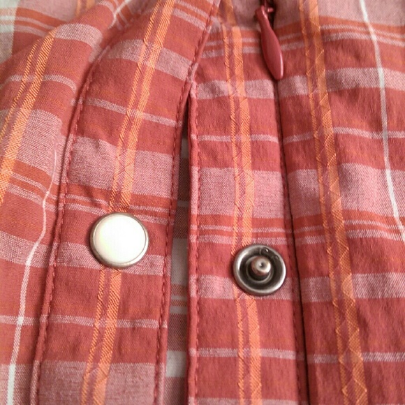 REI snap-front pink plaid field shirt S - Picture 3 of 4