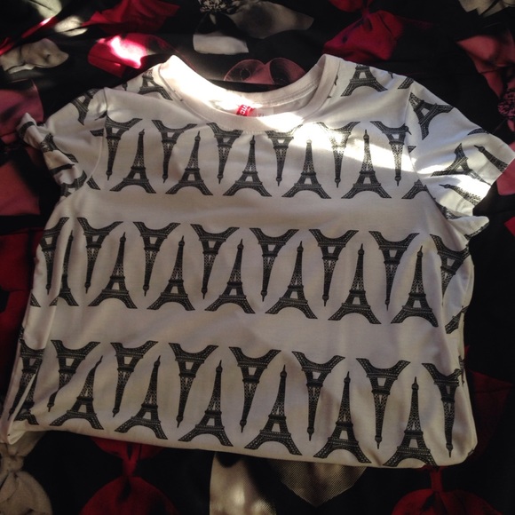 H&M Eiffel Tower shirt