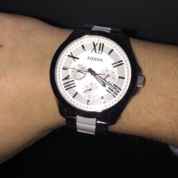 Silver/white fossil watch