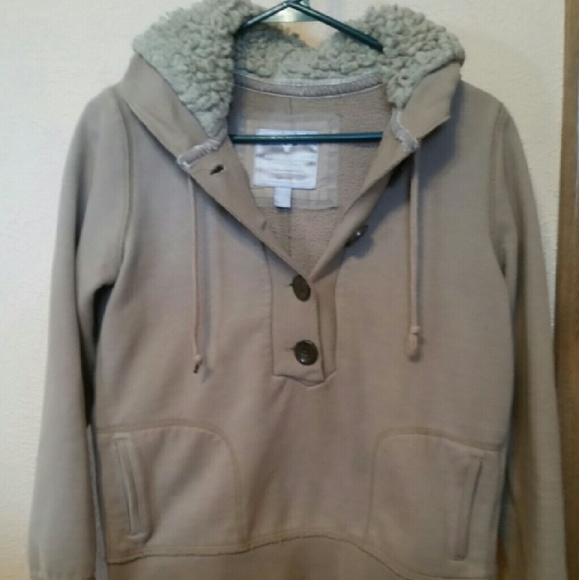 American Eagle sweat shirt