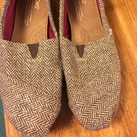 Toms shoes