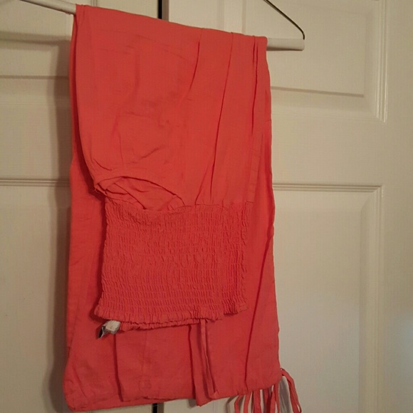 Knee Pants- Capris- Just Tore Ticket Off-SOLD - Picture 1 of 3