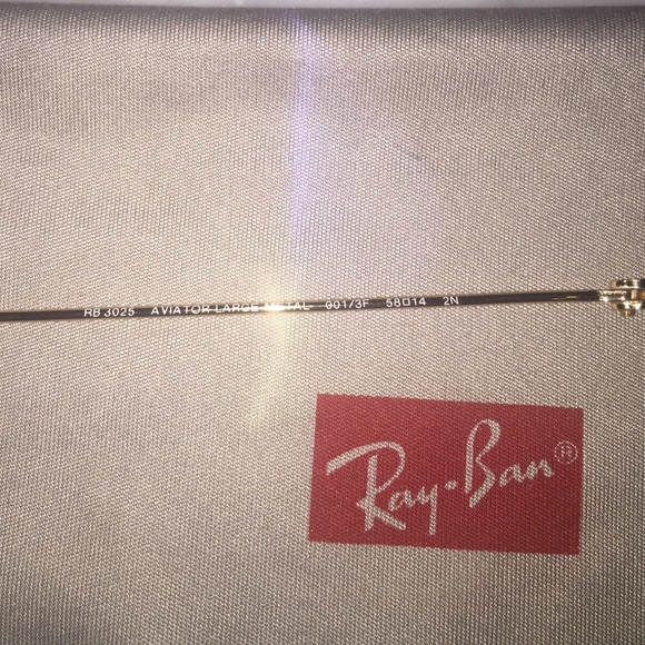 SOLD ON MERCARÌ! Aviator Gradient Light Blue - Picture 2 of 4