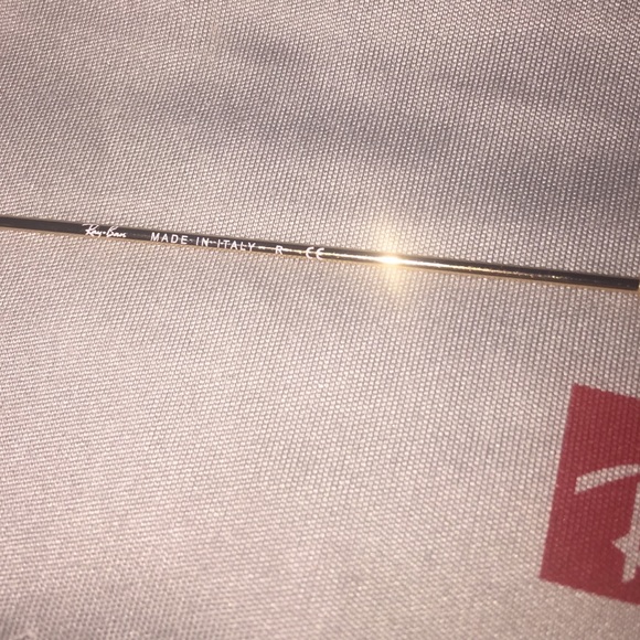 SOLD ON MERCARÌ! Aviator Gradient Light Blue - Picture 3 of 4