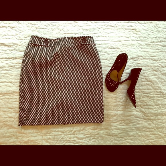 Black and white tweed pencil skirt
