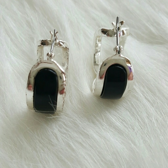 Black & Silver Earrings - Picture 2 of 4