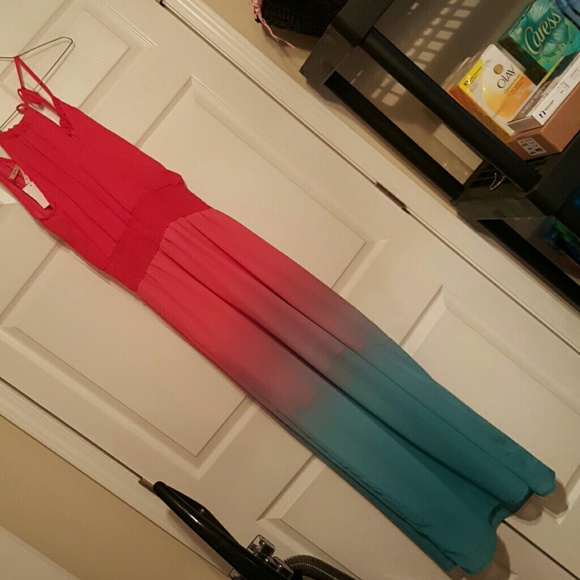Dress_SOLD - Picture 4 of 4