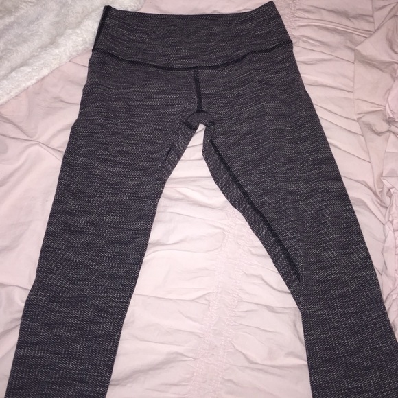 lululemon athletica Pants - Lulu Lemon Crop Leggings