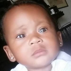 Meet your Posher, Deedee