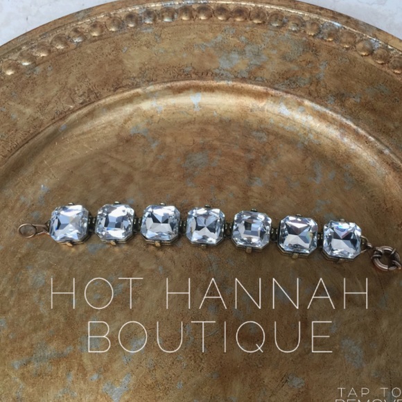 🆕 Large Square Crystal Bracelet - Picture 2 of 4