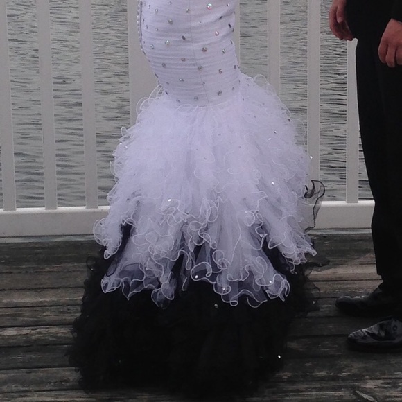 Black & White Sequin Prom Dress - Picture 4 of 4