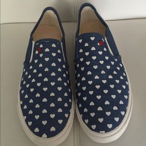 UGG I Heart Slip On Canvas Sneaker