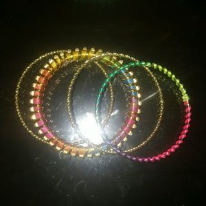 Assorted Bangle Set