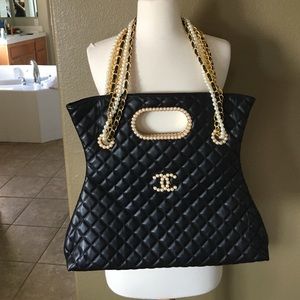Super cute Chanel purse