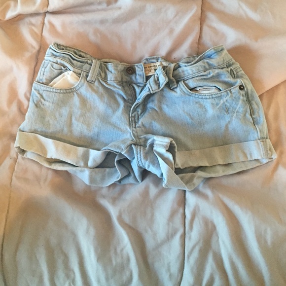 Forever 21 light washed denim shorts