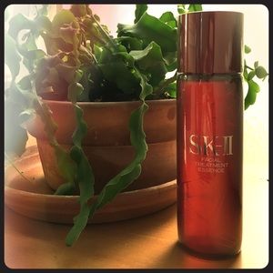 SK-II Facial Treatment Essence (Limited Edition)