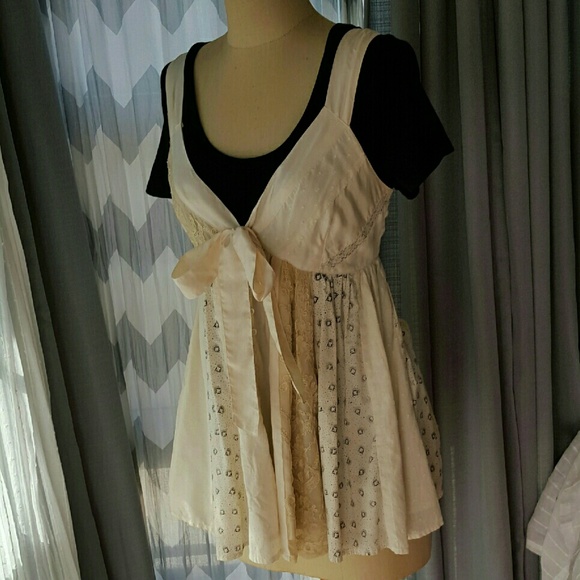 Anthropologie Tops - ANTHROPOLOGIE babydoll