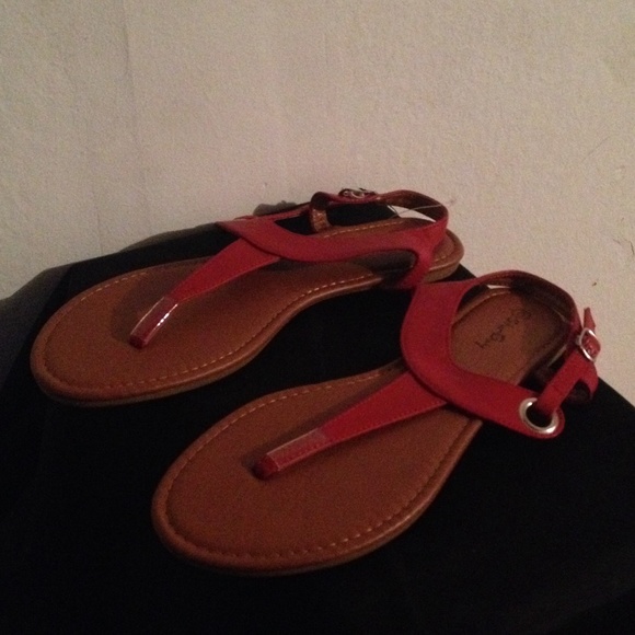 Sandals - Picture 2 of 2
