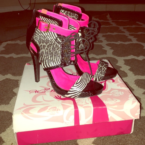Charlotte Russe zebra print & hot pink heels sz 8