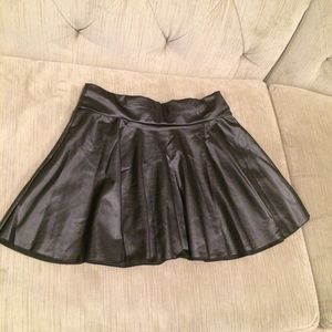 🚫SOLD🚫 Faux leather skater skirt