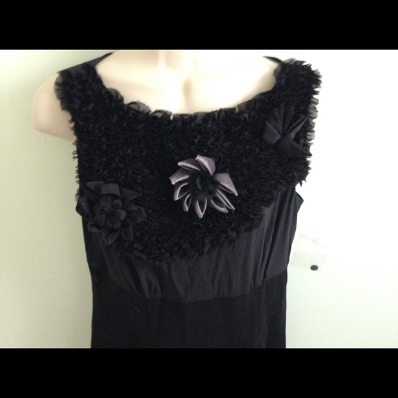 Rosette Flower Ruffled Black Dress
