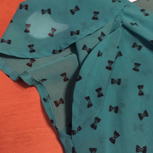 Dressy top - Picture 3 of 3