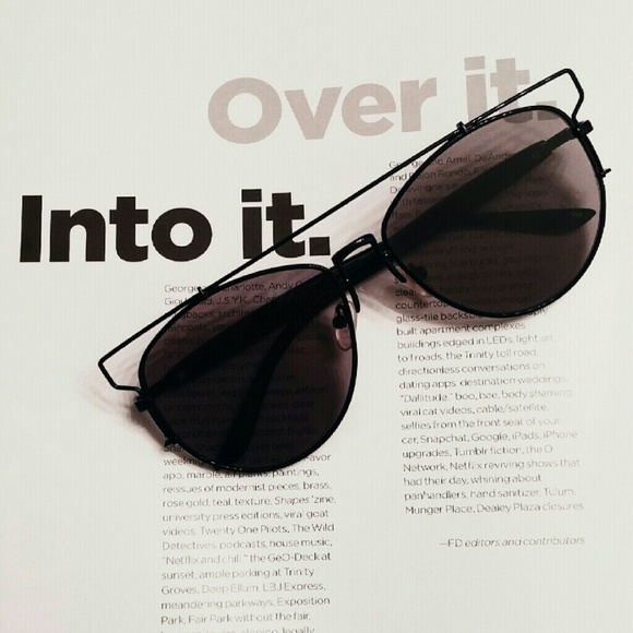 🐰 Black on black oversized retro sunnies - Picture 3 of 4