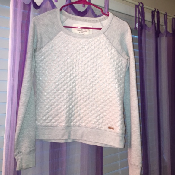Ambercrombie Sweater