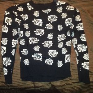 Light white rose sweater