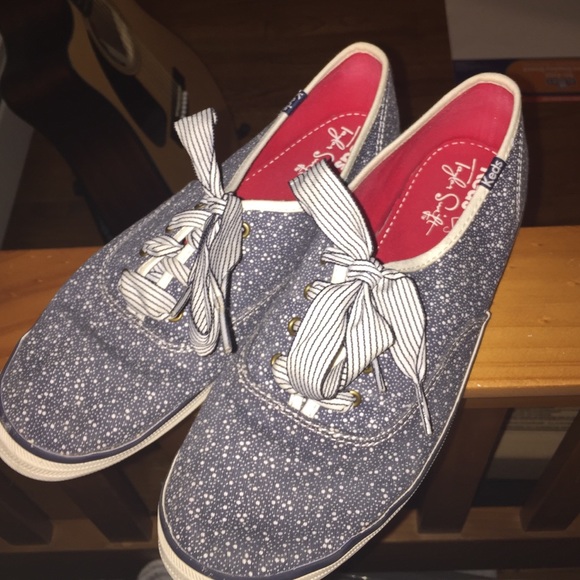 Seller photo, Poshmark